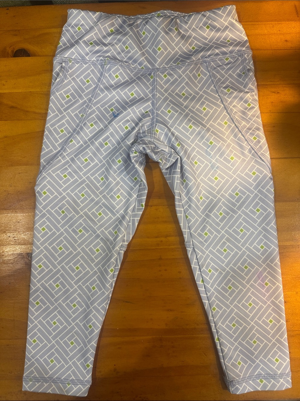 Kids Geometric Print Capri Leggings in Light Gray and Lime